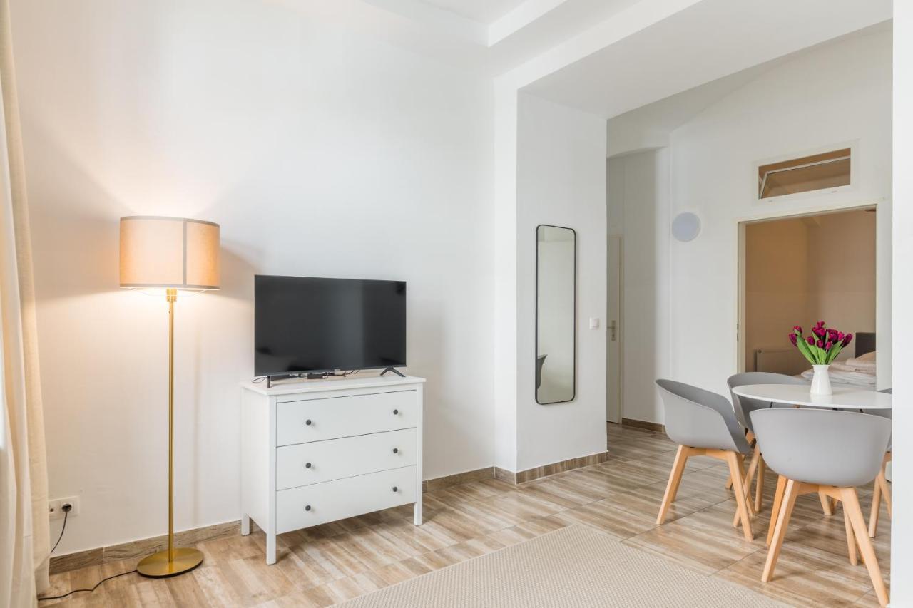 וינה Xxxl Bed/ Free Parking/ Central מראה חיצוני תמונה